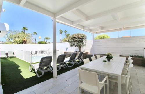 Maspalomas Chalet De Esquí | Casa Maspalomas private pool, Bbq and private parking