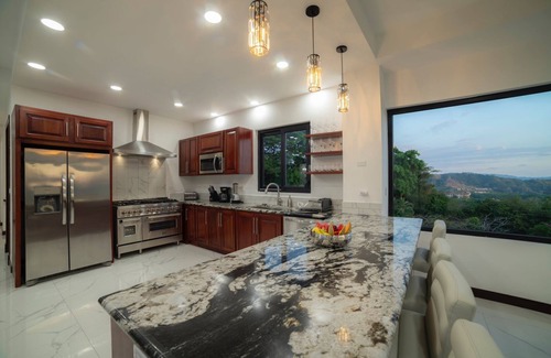 Jacó Villa | Casa Maverick. New 2024 Los Suenos Resort Private Pool Ocean View 7BR Sleeps 20