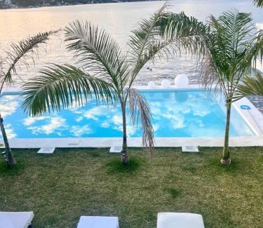 Tequesquitengo Casa | Casa Mediterránea, lujo y confort junto al lago