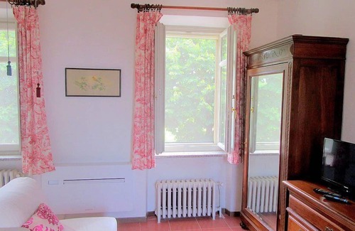 Govone Casa | Casa Menestrello A, fully refundable with voucher*: A welcoming studio apartment situated in the Roero area of Piedmont, with Free WI-FI.