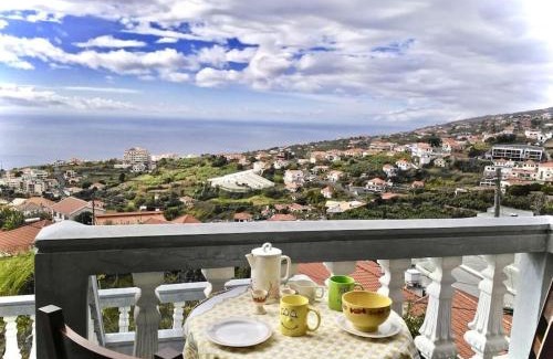 Calheta Casa | Casa Menezes Sunrise and Sunset Every Day