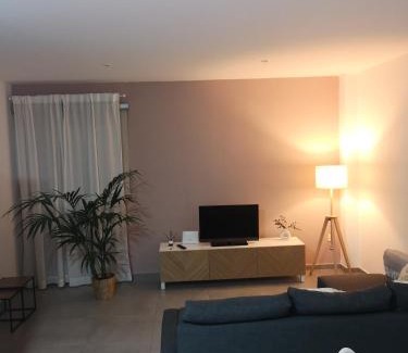Playa Honda Apartamento | Casa Merlín Arena