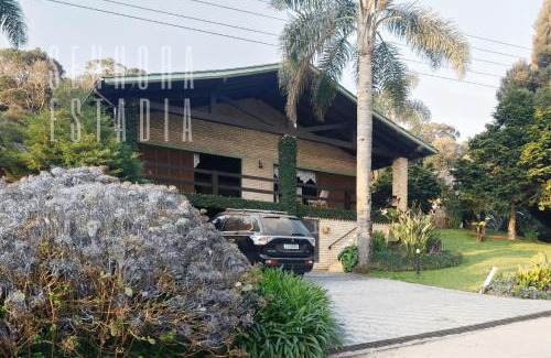 Rancho Queimado Casa | Casa Merlot com Lareira Quadra e Vista para Lago