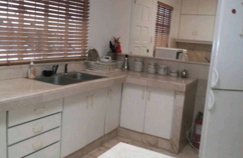 Las Pinas Casa | Casa Meyer's n500sq m lot, 300sq.m. BF Homes Int. with pool and Jacuzzi.