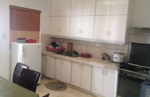 Las Pinas Casa | Casa Meyer's n500sq m lot, 300sq.m. BF Homes Int. with pool and Jacuzzi.