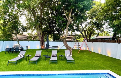 Allapattah Casa | Casa-Mia: 2BR/2BA/6PPL Pool & Parking at 10 Mins to Wynwood- Super Clean & Chic