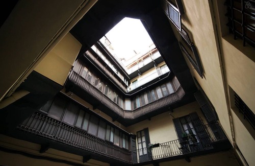 Centro Storico Apartamento | Casa Milano Classic Elegance with Balcony