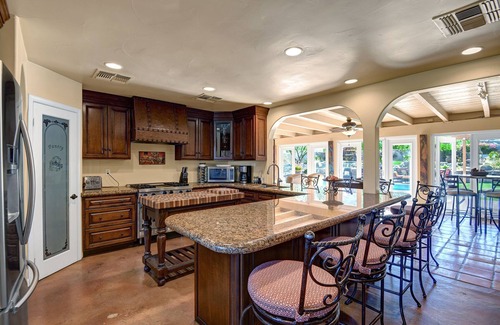 Magnesia Falls Cove Casa | Casa Mirage Resort Pool and Spa