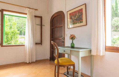 S'Arxiduc Casa | CASA MIRANDA - Chalet con terraza en Valldemosa. WiFi Gratis