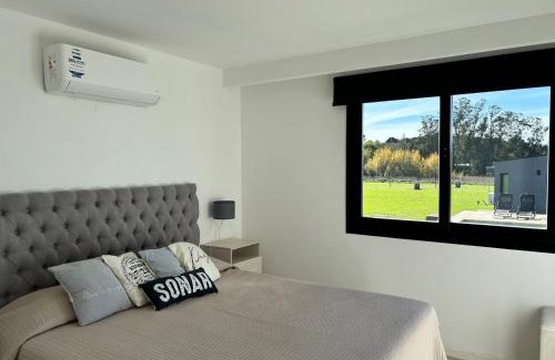 Sierra de los Padres Casa | Casa Moderna, Parrila & Pileta en el Centro