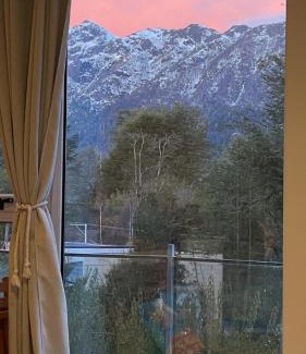 Barrio Correntoso Cabina | Casa moderna en el bosque y montaña