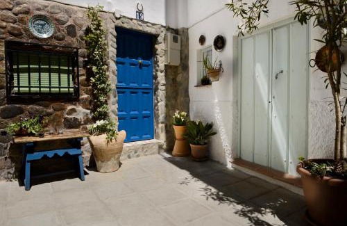 Guejar Sierra Casa | Casa Mona- Andalucian mountain village getaway