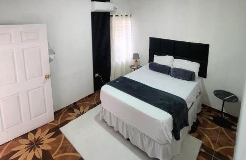 Comayagua Casa | Casa Monarca 0301