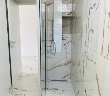 Moniga del Garda Apartamento | Casa Moniga 2-Residenze Lizzeri