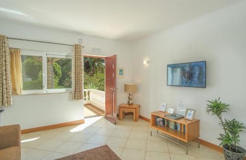 Funchal Apartamento | Casa Monte Cristo Apartments - Almond