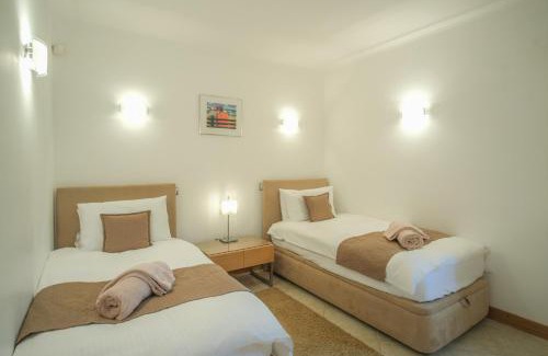 Funchal Apartamento | Casa Monte Cristo Apartments - Almond