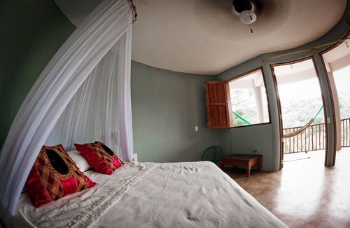 Arroyo Cruz Cabina | Casa Morena