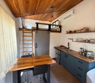 Cantón de Pérez Zeledón Apartamento | Casa Morpho, Modern Studio with Unique Waterfall Views