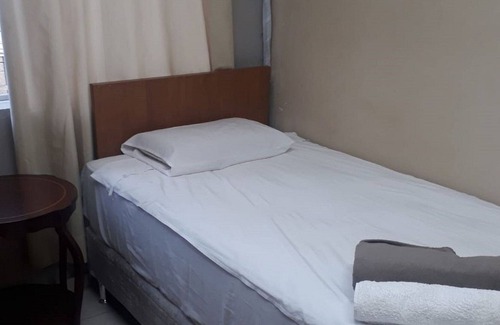 Liberdade Apartamento | OBA 17 - Quarto Privativo na Liberdade