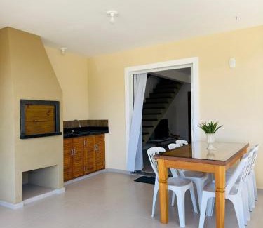 Palhoca Casa | Casa na praia em SC com Wi-Fi e churrasqueira