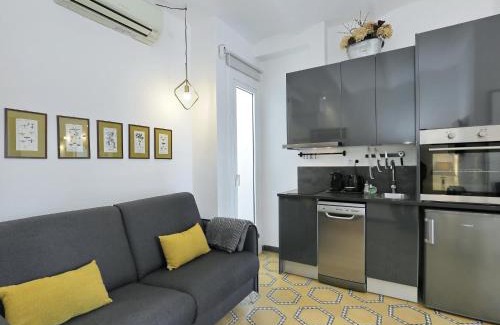 Collblanc y La Torrassa Apartamento | Casa nanit apt b