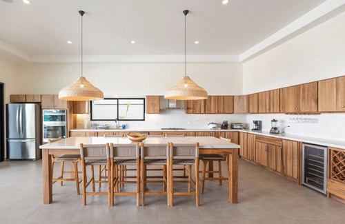 Potrero Villa | Casa Natalia: Luxurious Oceanfront Villa with Housekeeping and Concierge