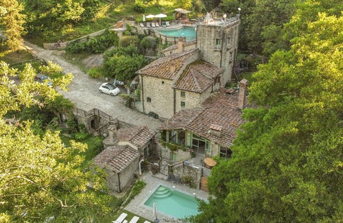 Talla Casa | Casa nel Bosco - Casa nel Bosco with pool, dog allowed and garden