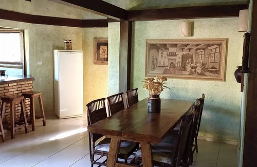 Paraisopolis Casa | Casa no campo com cachoeira privativa - 10 pessoas