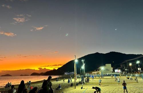 Centro Casa | Casa nova, aconchegante, estilosa! 3 minutos caminhando até a praia!