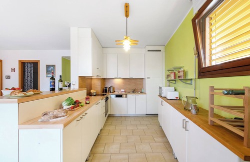 Viganello Apartamento | Casa Nova Bella with free parking, Lugano, Switzerland