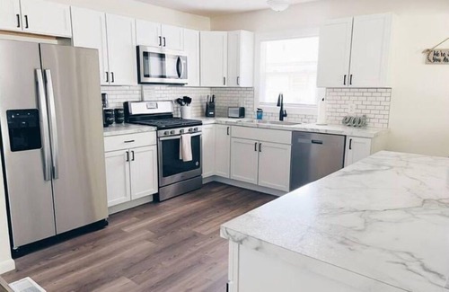 Lincoln Casa | Casa Nova - Clean & Central for Family & Friends