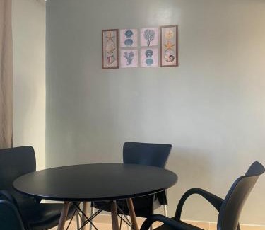 Real Casa | casa nova com ar condicionado e wi-fi ha 4 min do mar