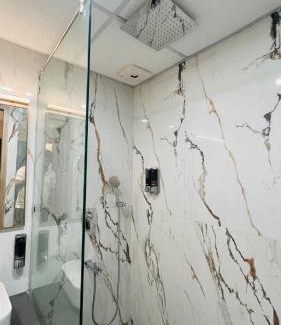 Jaypee Greens Apartamento | Casa Nova Luxury Studio and Prime Location