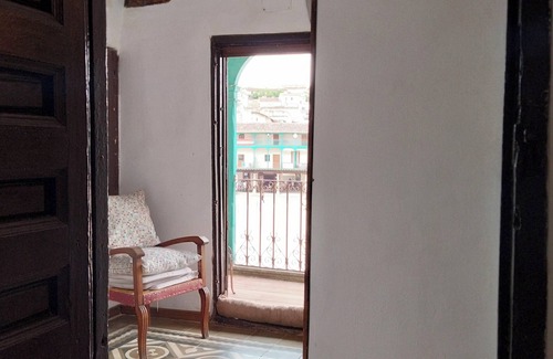 Chinchon Casa | Casa Ntra. Sra. Del paraíso, en el centro.