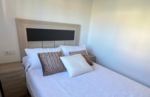 Muros Casa | Casa nueva con vistas al mar y a la montaña
