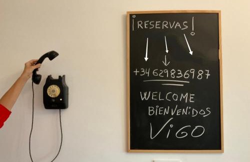 Mos Casa | Casa nueva en Vigo Rural Mos con Jacuzzi y chimenea para ESCAPADA ROMANTICA