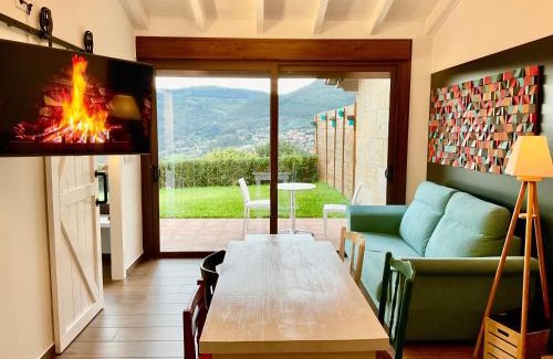 Mos Casa | Casa nueva en Vigo Rural Mos con Jacuzzi y chimenea para ESCAPADA ROMANTICA