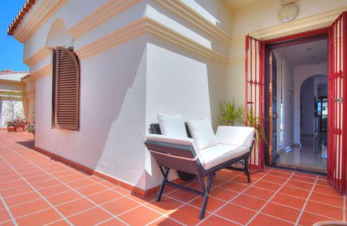 Castillo de Sabinillas Apartamento | Casa Océano Duquesa - deluxe sea view penthouse