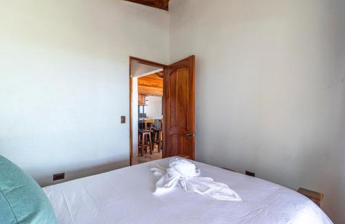 Pacuare Reserve Cabina | Casa Ocaso, vistas espectaculares y jacuzzi para relajarte