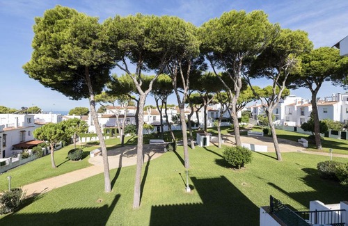 Centro de Conil de la Frontera Chalet De Esquí | Casa Ocon