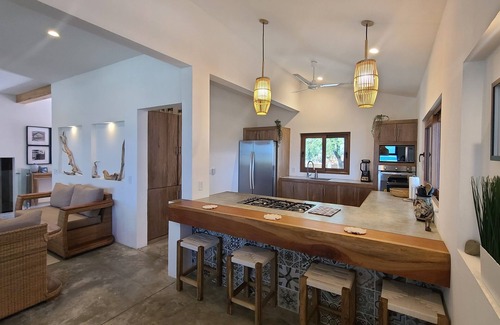 Jiquelite Casa | Casa Ohana: Beachfront Family Getaway with Pool & Ocean View