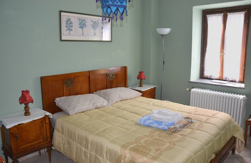Castellamonte Cama Y Desayuno | Casa Omnia B&B