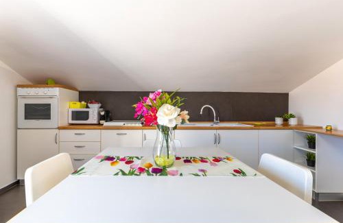 Caucana-finaiti-casuzze-finaiti Nord Apartamento | Casa Orchidee 10
