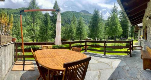 Courmayeur Chalet De Esquí | Casa Ornella - Baita Pra Sec