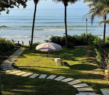Lagoinha Casa | Casa Pé na Areia na Praia da Lagoinha em Ubatuba