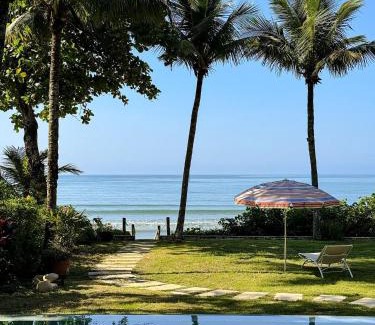 Lagoinha Casa | Casa Pé na Areia na Praia da Lagoinha em Ubatuba