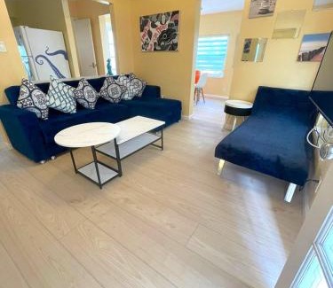 Bridgeview Apartamento | Casa Pacifica - BBQ, Firepit, Walk to tons of fun places