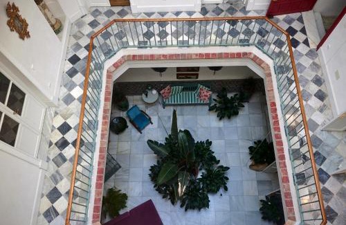 Centro histórico Villa | CASA PALACIO PRIVADO EN CADIZ CAPITAL - by Andalusian Glory