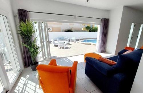 Los Alcázares Villa | Casa Palma by Rental Hero