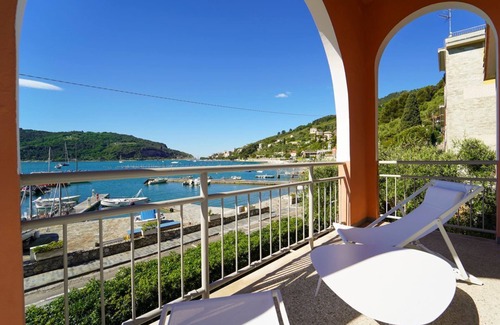 Portovenere Villa | Casa Palmaria - Cinco Habitaciones Villa, Capacidad 9